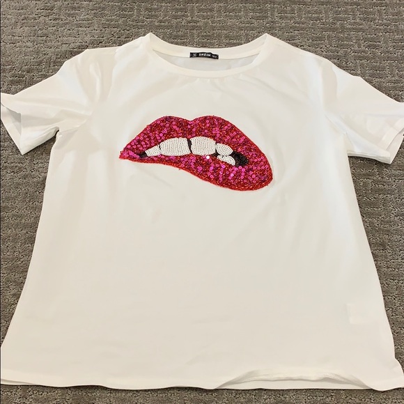 Sequin Lip Tee - Picture 6 of 7